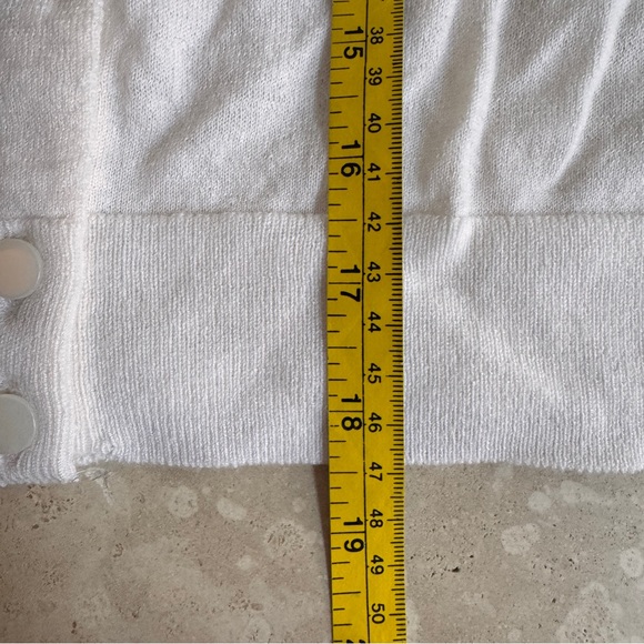 J Crew Featherweight Cashmere Cardigan in Snow Womens Size XS Ivory - Picture 8 of 11